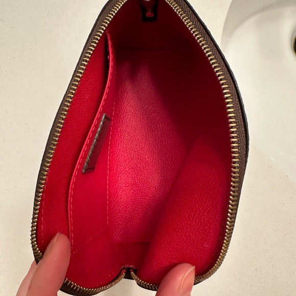 Louis Vuitton Cosmetic Pouch in Damier Ebene Pre-owned in Good Condition - Picture 7 of 7